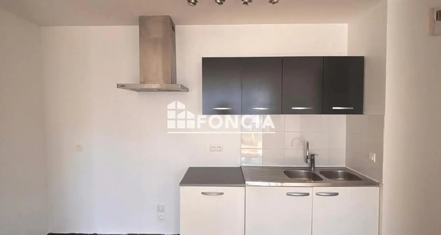 Appartement à louer, 59m², Suresnes