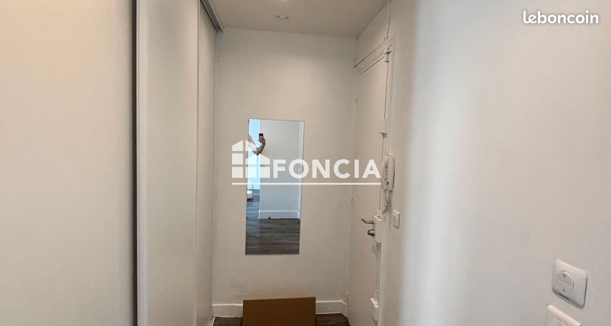 Appartement à louer, 28m², Courbevoie