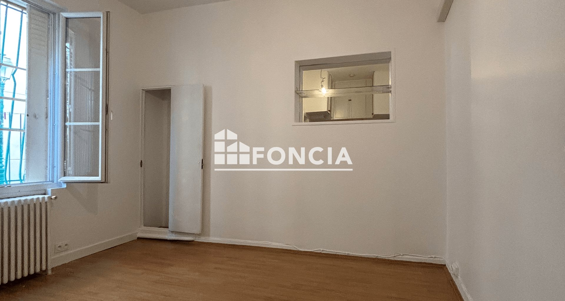 Appartement à louer, 23m², Courbevoie