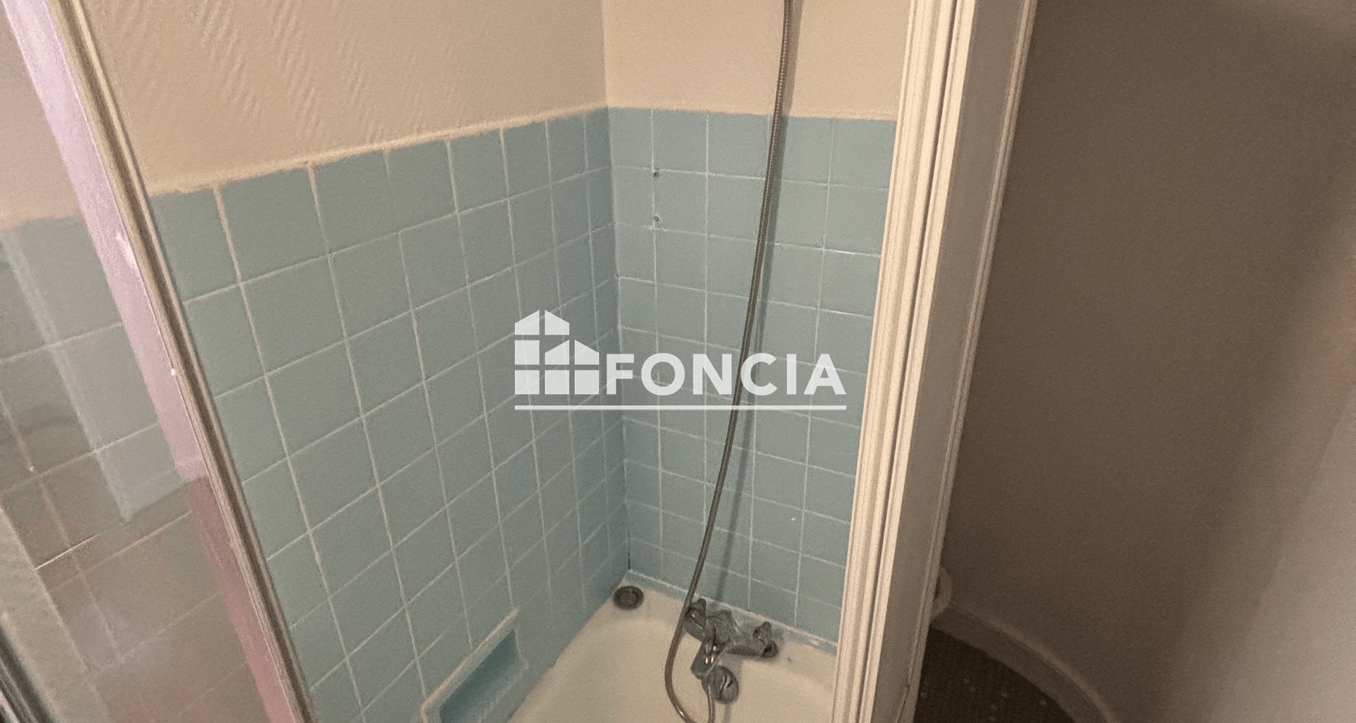 Appartement à louer, 23m², Courbevoie