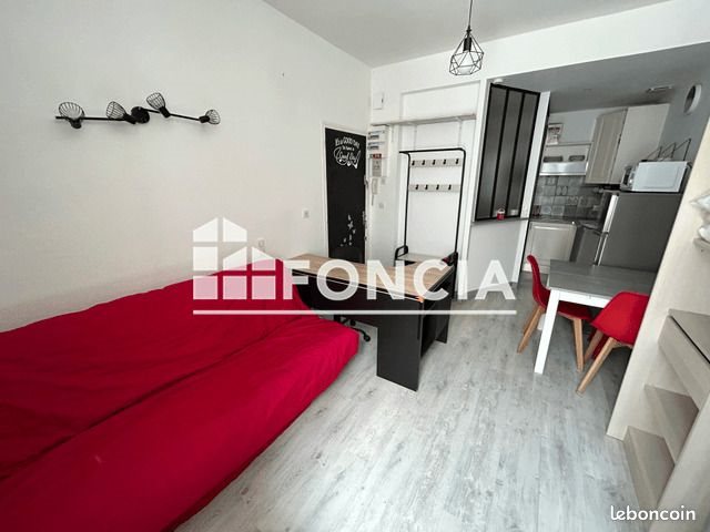 Appartement à louer, 17m², Rochefort