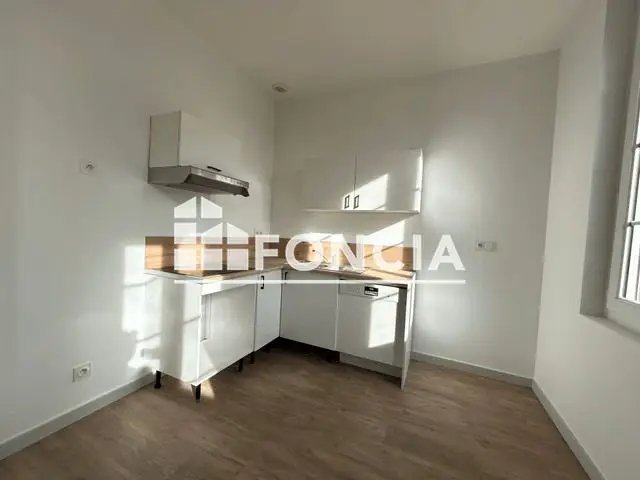 Appartement à louer, 26m², Rochefort