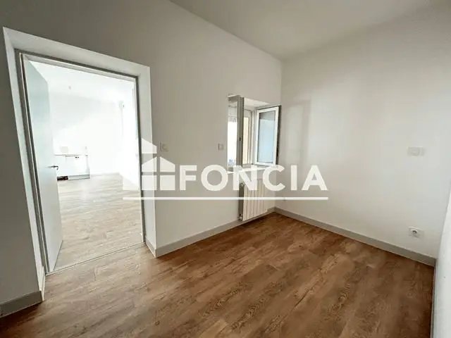 Appartement à louer, 26m², Rochefort