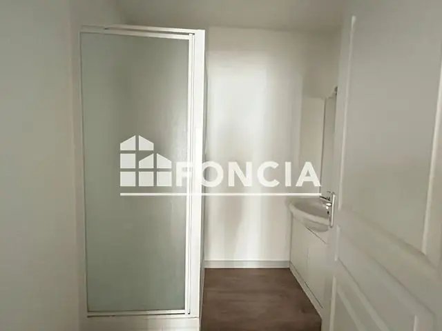 Appartement à louer, 26m², Rochefort