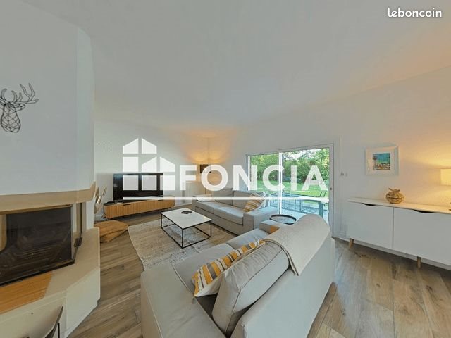 Maison à louer, 245m², Guérande