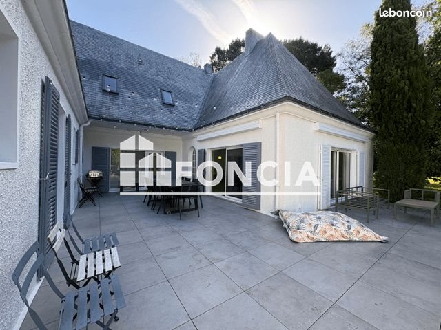 Maison à louer, 245m², Guérande