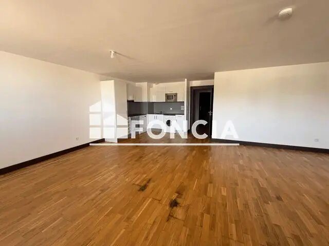 Appartement à louer, 72m², Rochefort