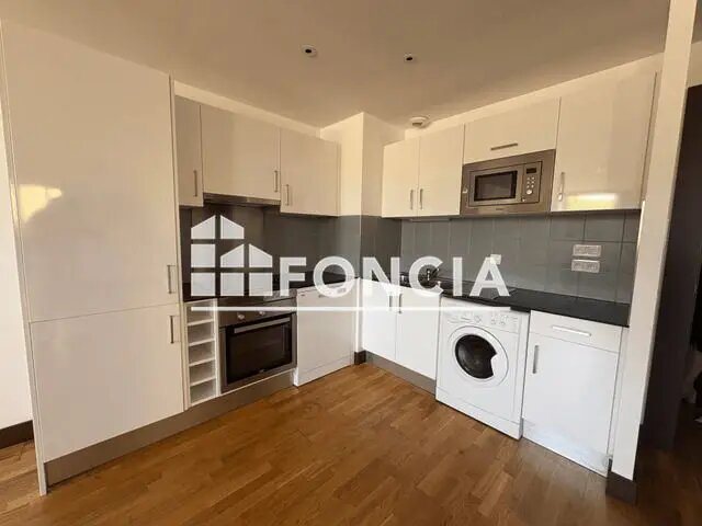 Appartement à louer, 72m², Rochefort