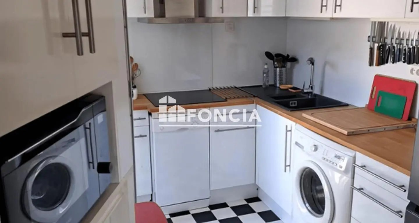 Appartement à louer, 62m², Rochefort