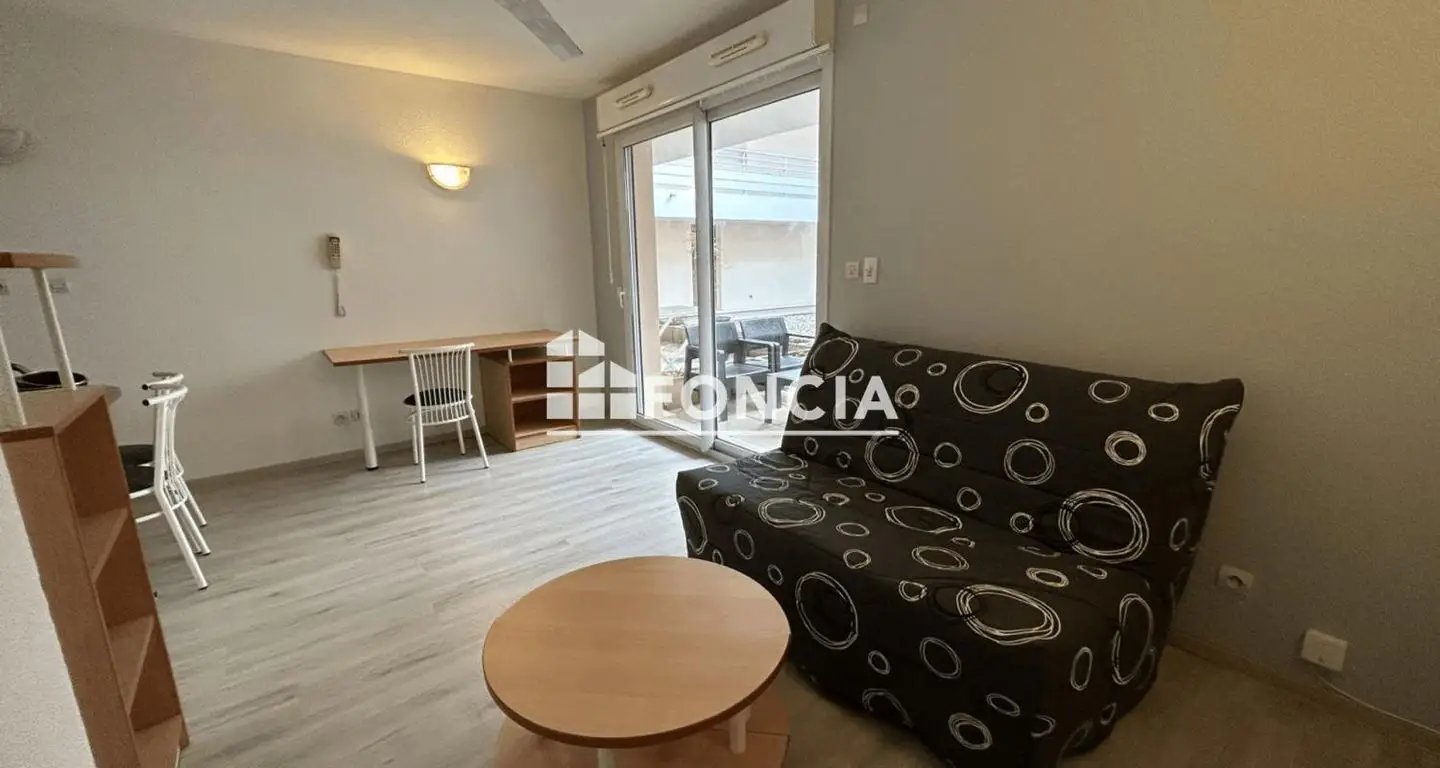 Appartement à louer, 21m², La Rochelle