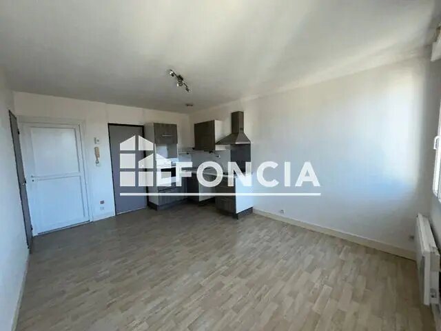 Appartement à louer, 33m², Rochefort