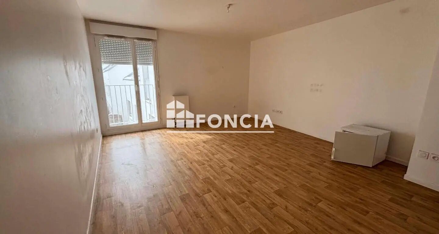 Appartement à louer, 25m², Mantes-la-Ville