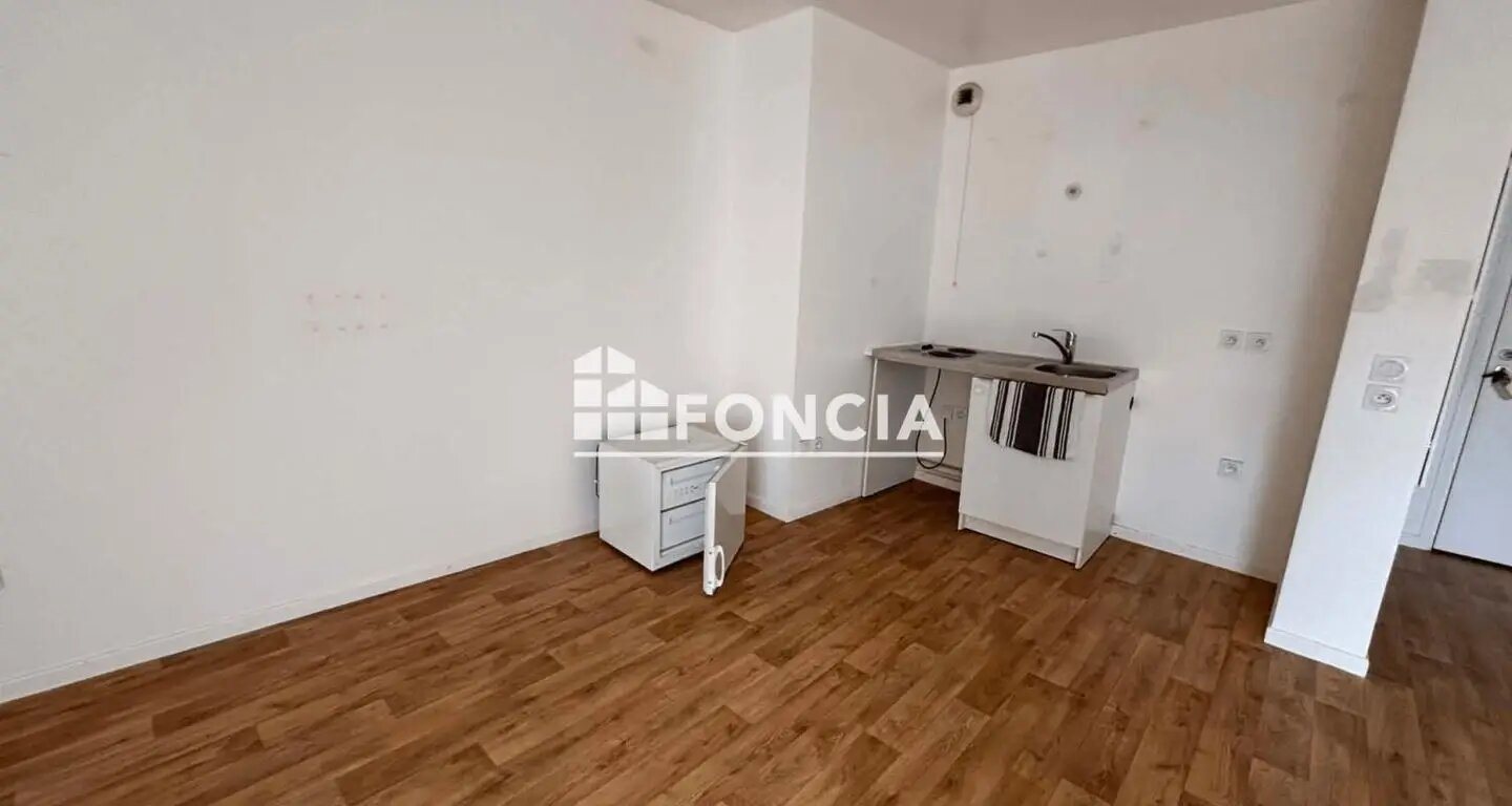Appartement à louer, 25m², Mantes-la-Ville