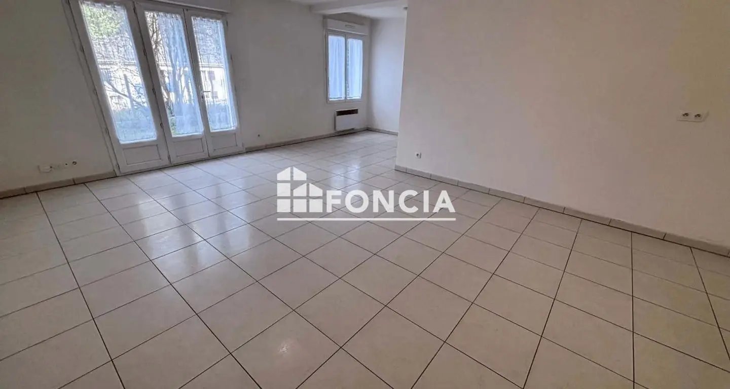 Appartement à louer, 48m², Rosny-sur-Seine