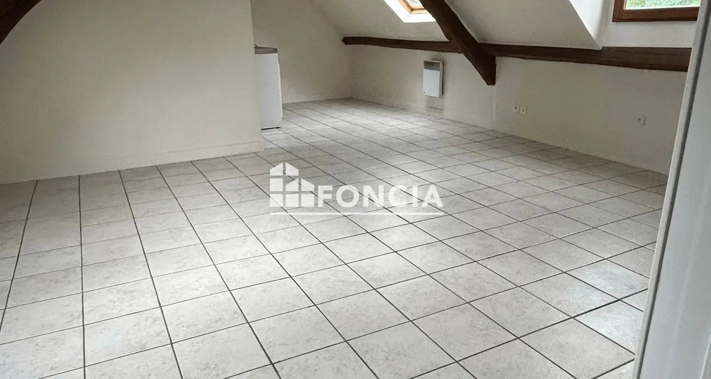 Appartement à louer, 30m², Guernes