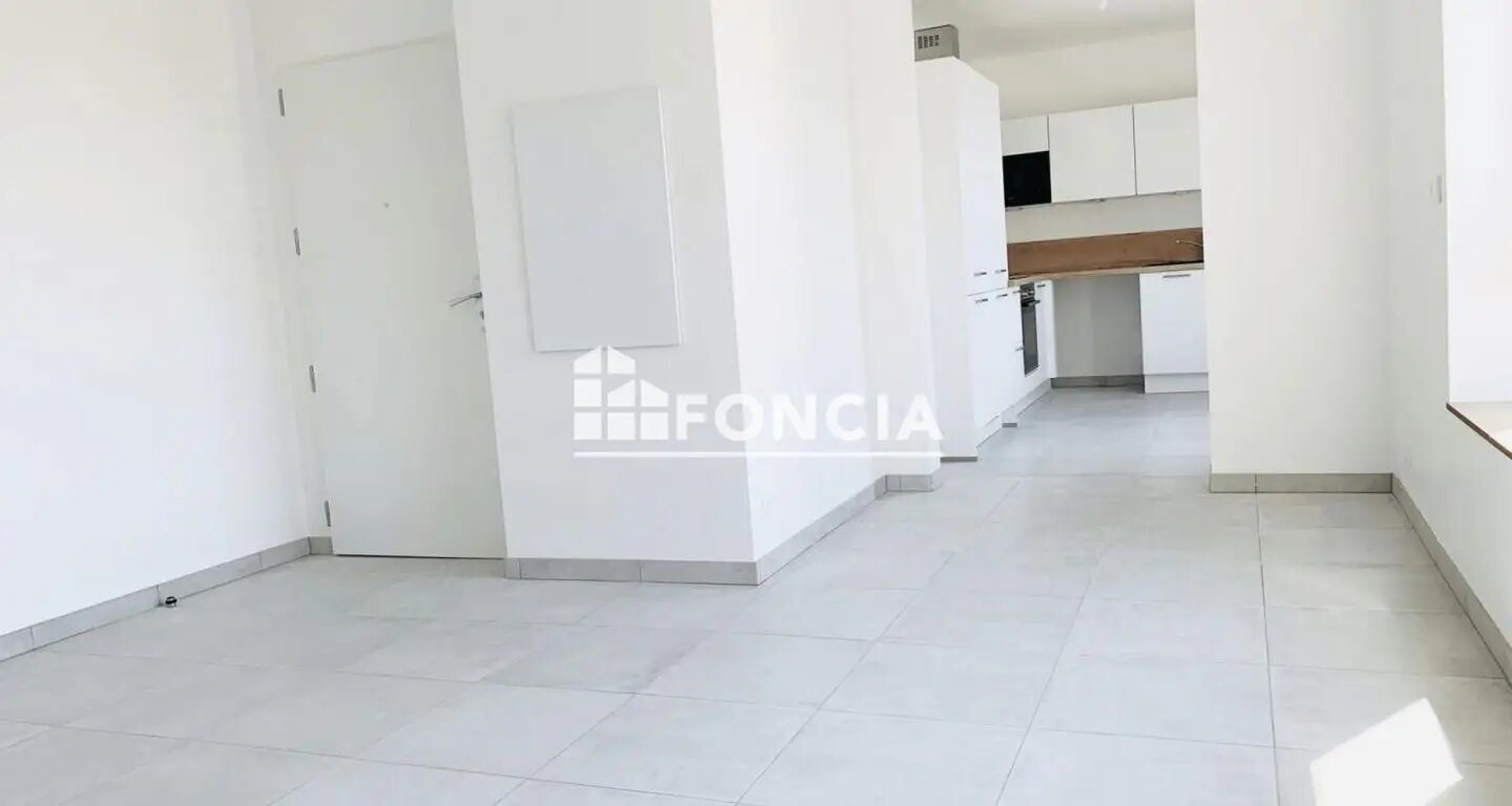 Appartement à louer, 71m², Bourg-la-Reine