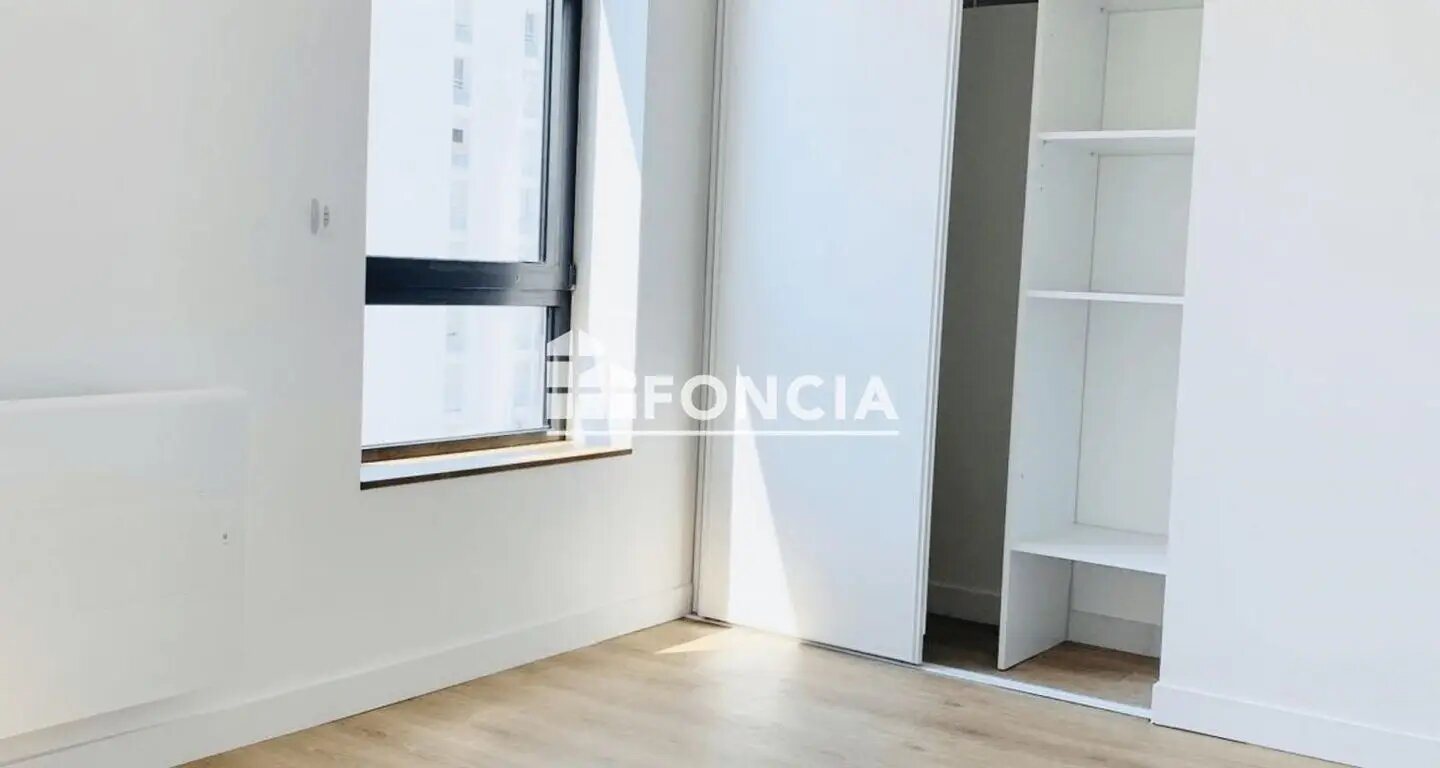 Appartement à louer, 71m², Bourg-la-Reine
