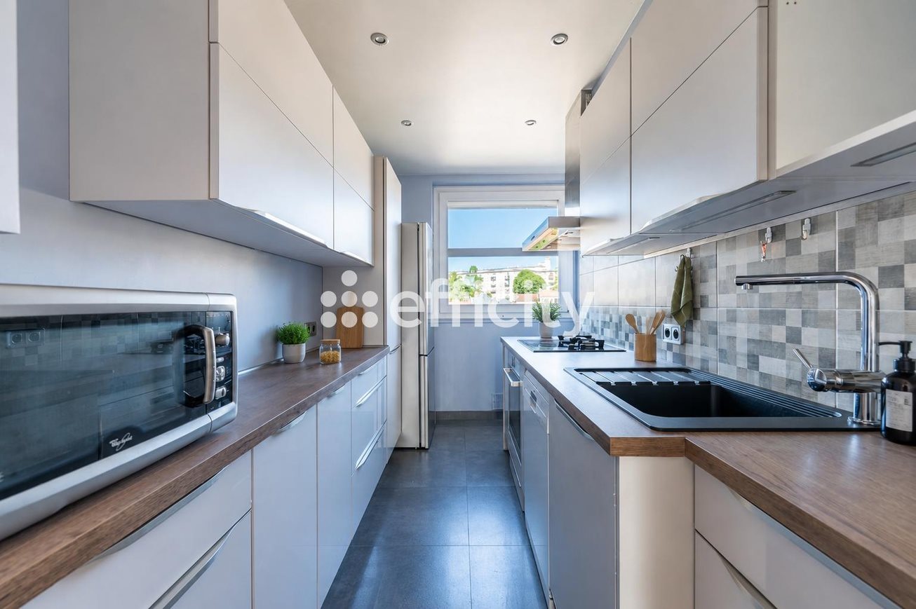 Appartement à vendre, 61m², Suresnes