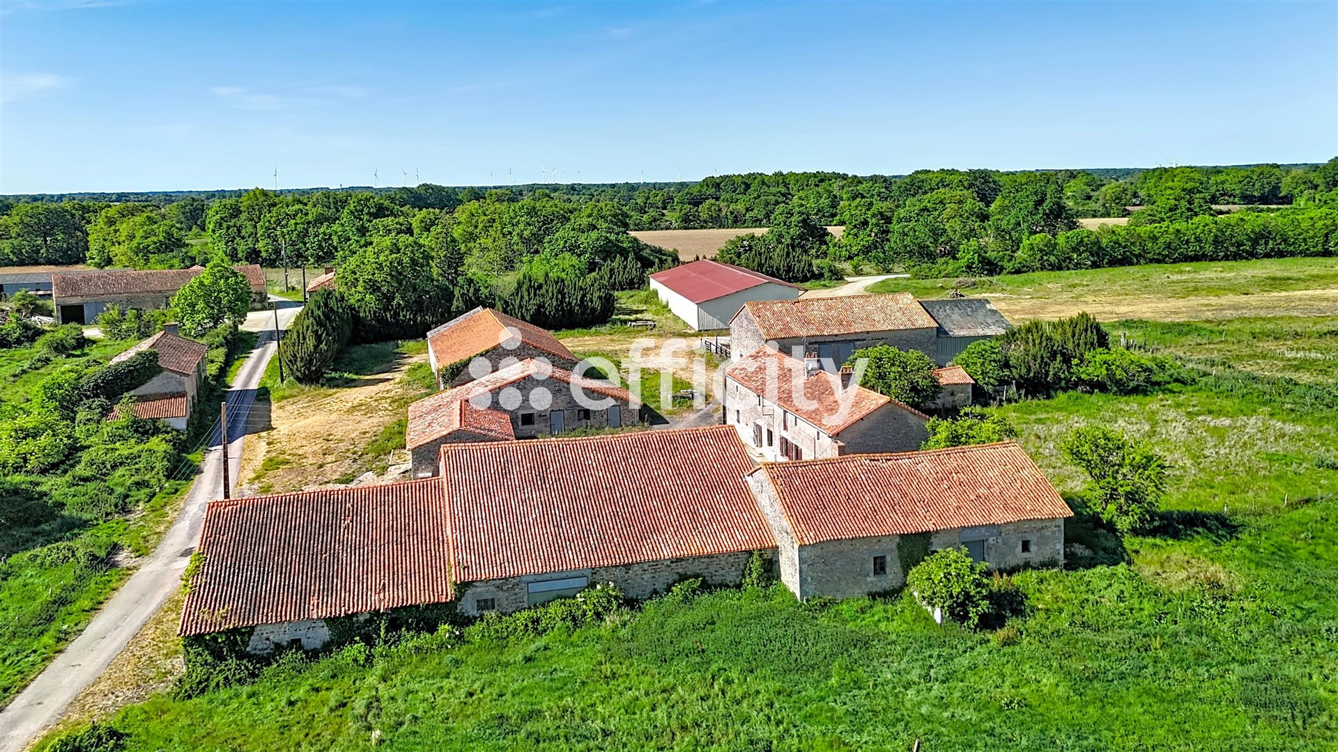 Maison à vendre, 1700m², Usson-du-Poitou