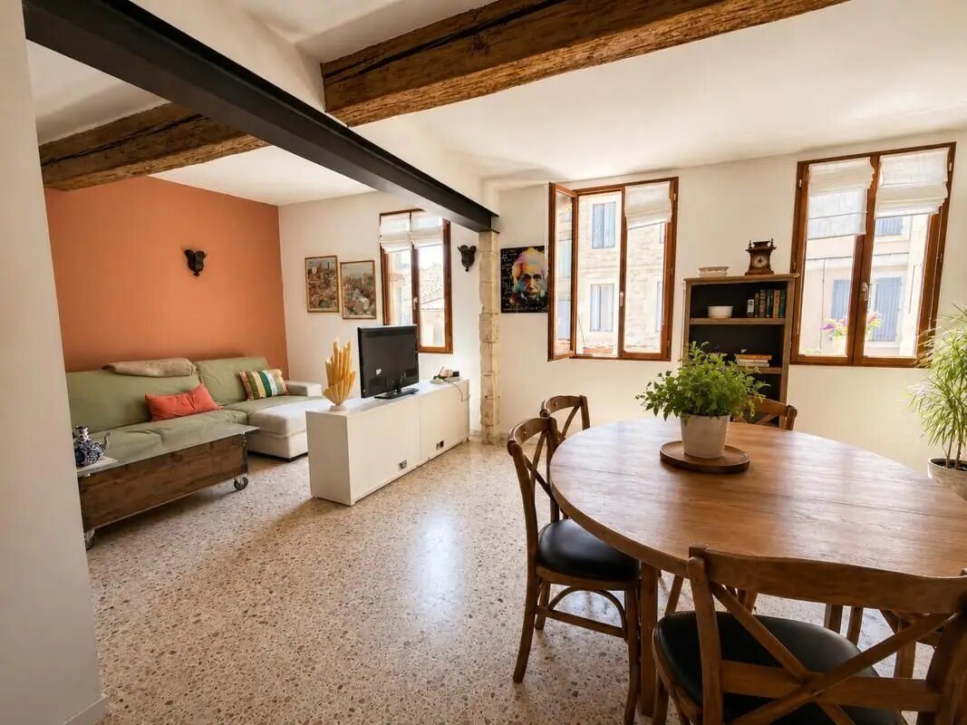 Appartement à vendre, 105m², Saint-Laurent-d'Aigouze