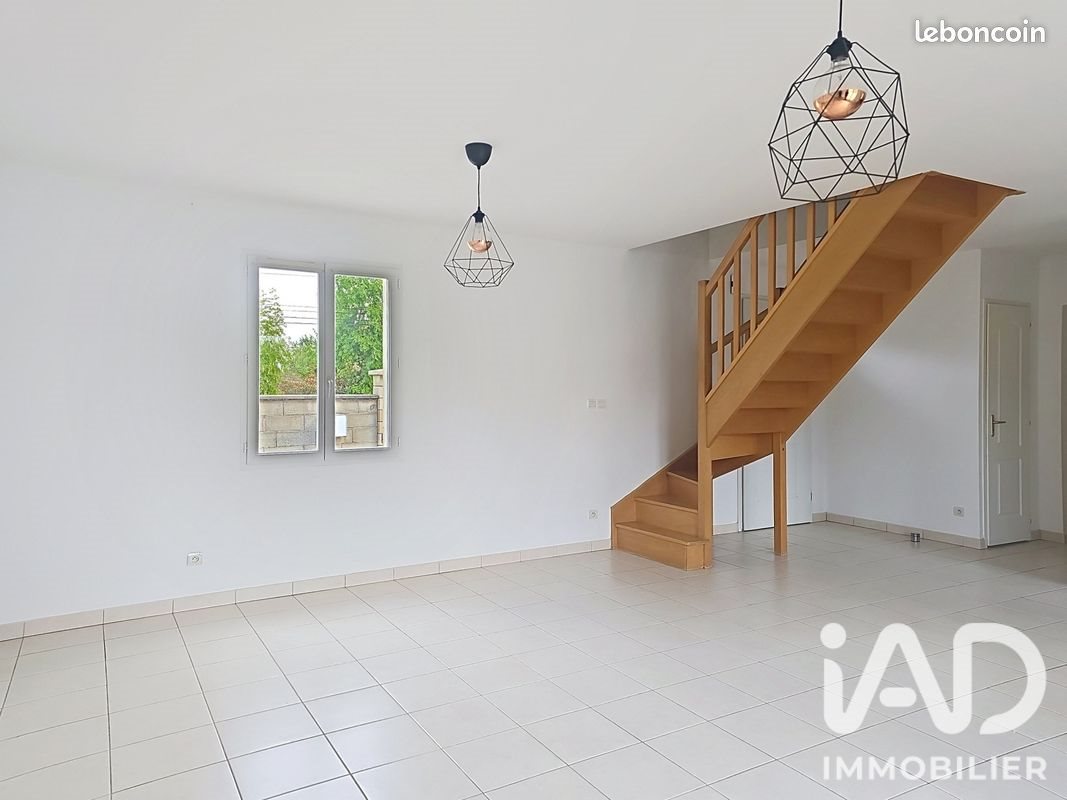 Maison à vendre, 77m², Ollainville