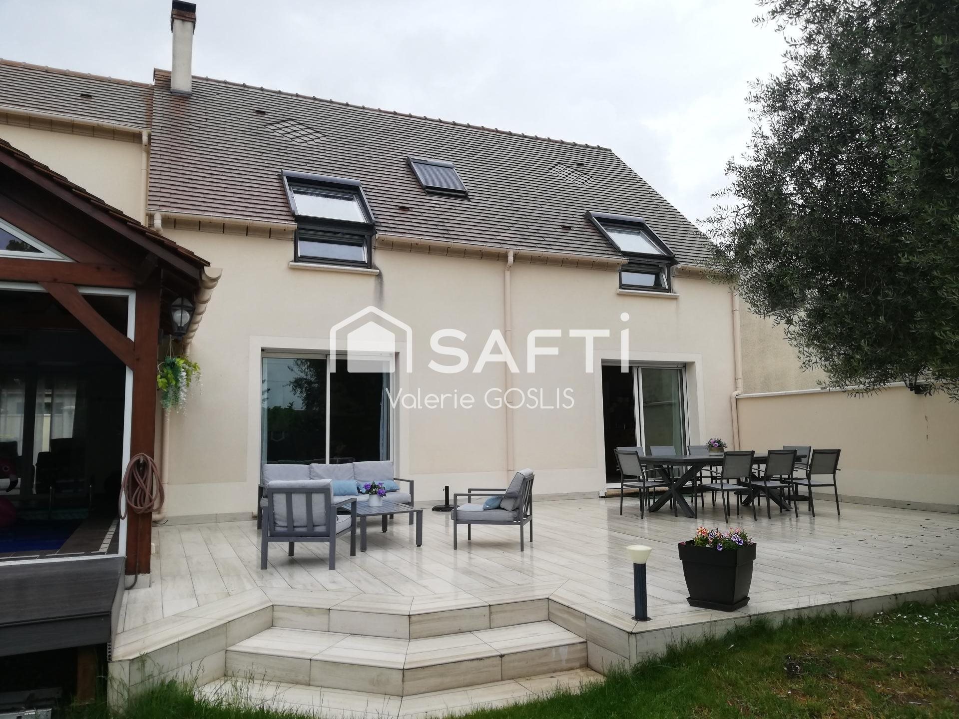Maison à vendre, 180m², Issou