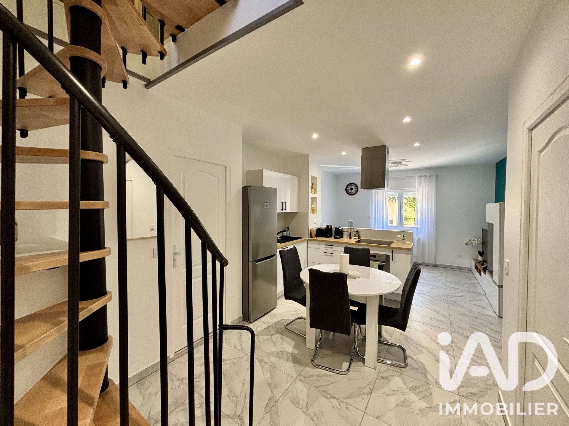 Appartement à louer, 55m², Valserhône