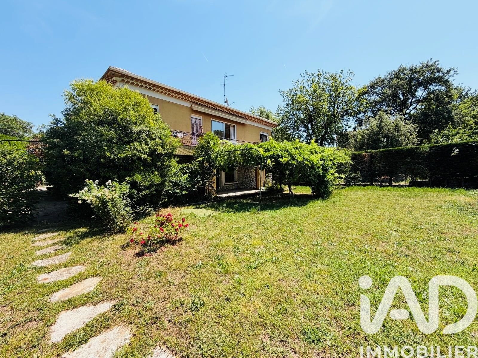 Maison à vendre, 270m², Roquefort-les-Pins