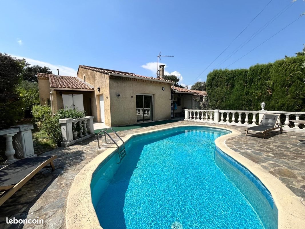 Maison à vendre, 162m², Châteauneuf-de-Gadagne