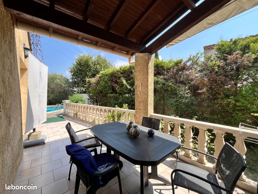 Maison à vendre, 162m², Châteauneuf-de-Gadagne