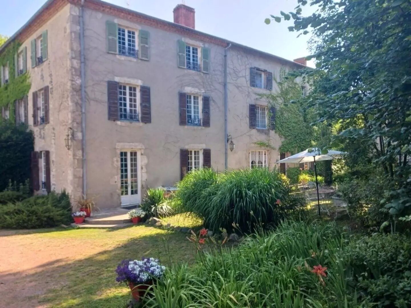 Maison à vendre, 552m², Ferrières-sur-Sichon
