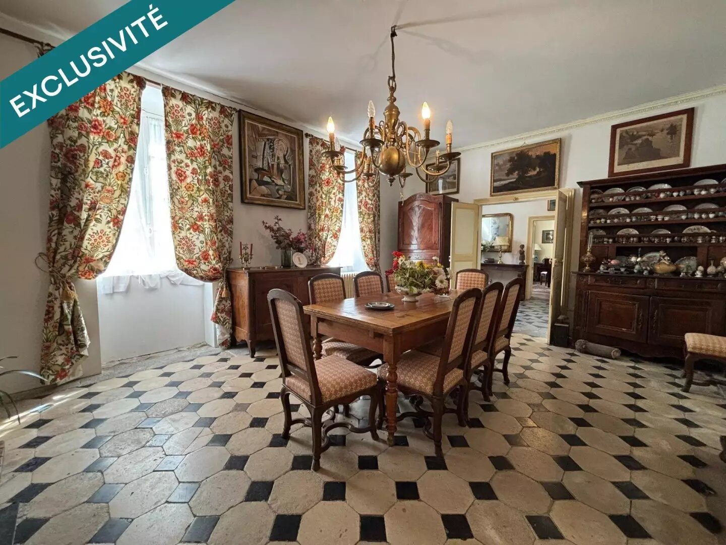 Maison à vendre, 561m², Saint-Gérand-le-Puy
