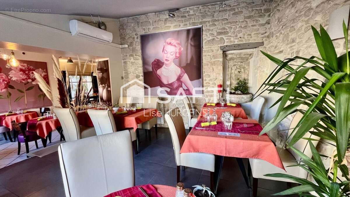 Maison à vendre, 180m², Venasque