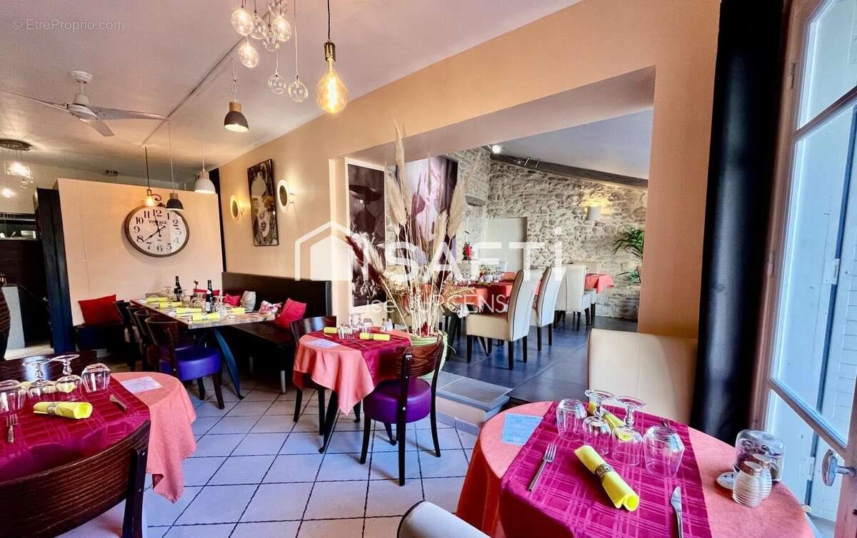 Maison à vendre, 180m², Venasque