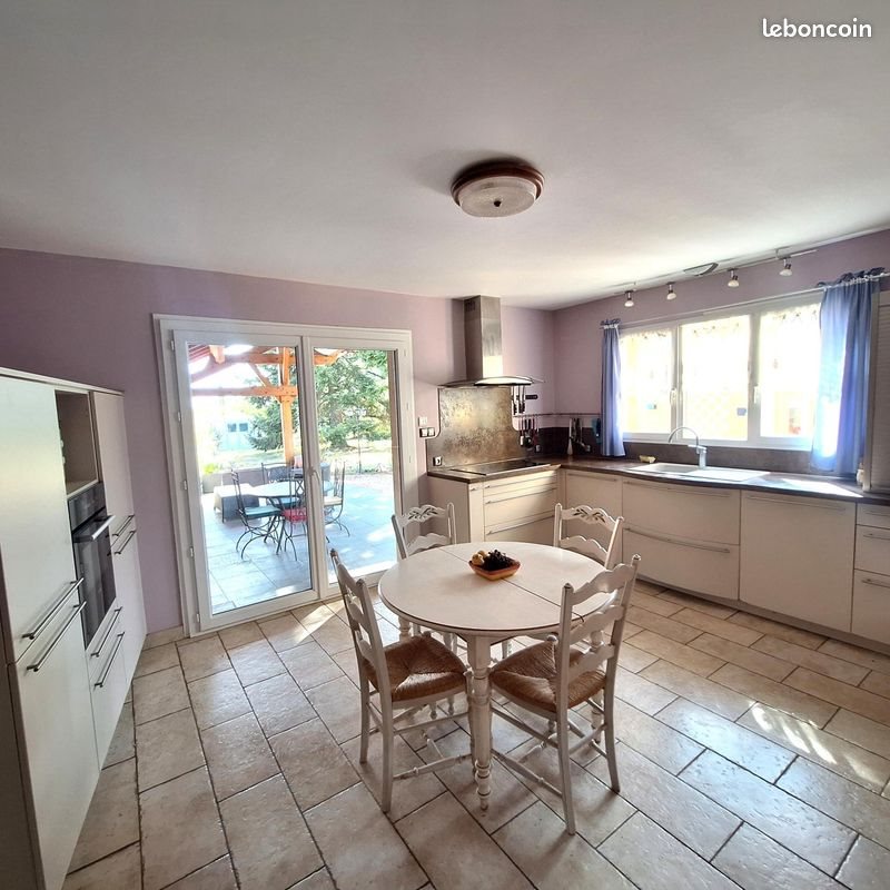 Maison à vendre, 142m², Saint-Sernin-du-Bois
