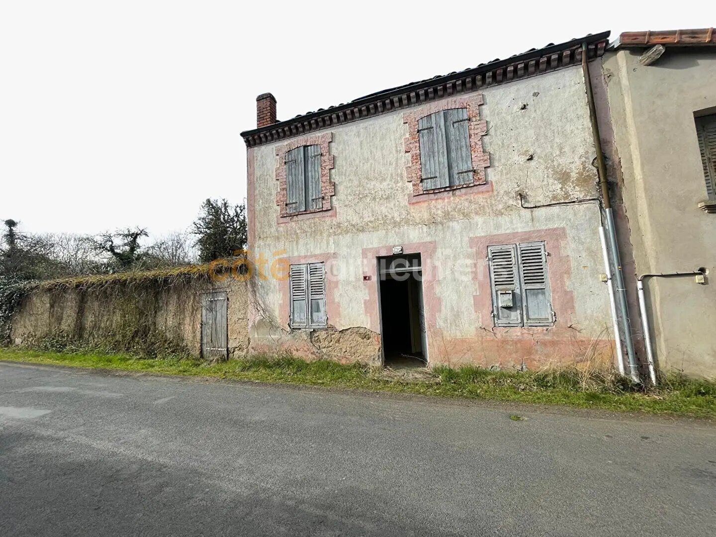 Maison à vendre, 50m², Sugères