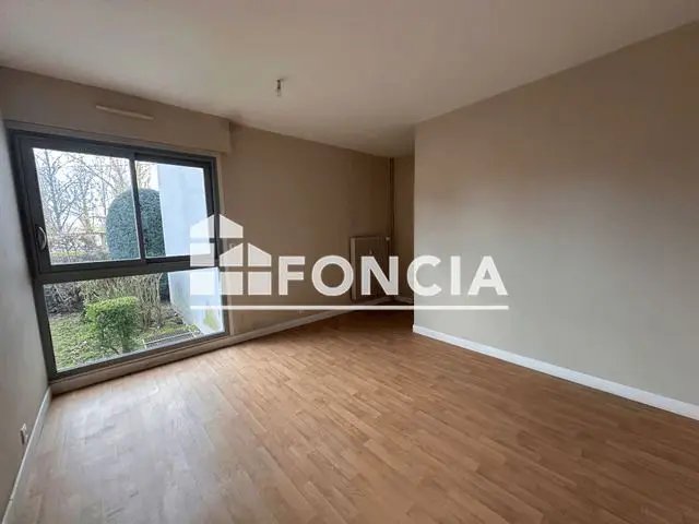 Appartement à louer, 75m², Luisant