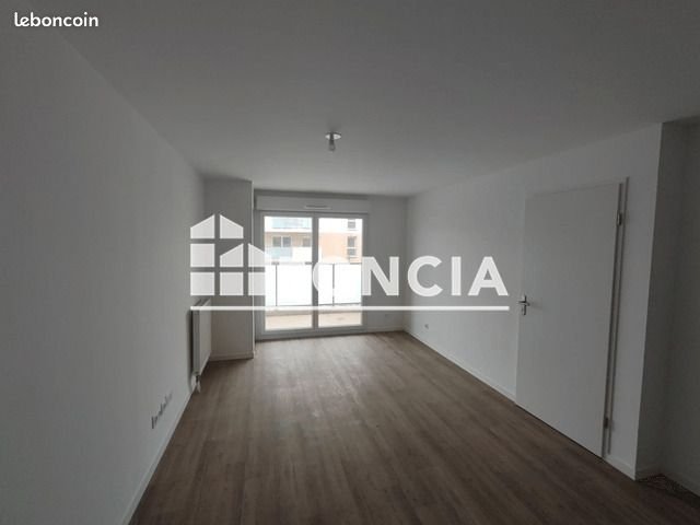 Appartement à louer, 42m², Luisant