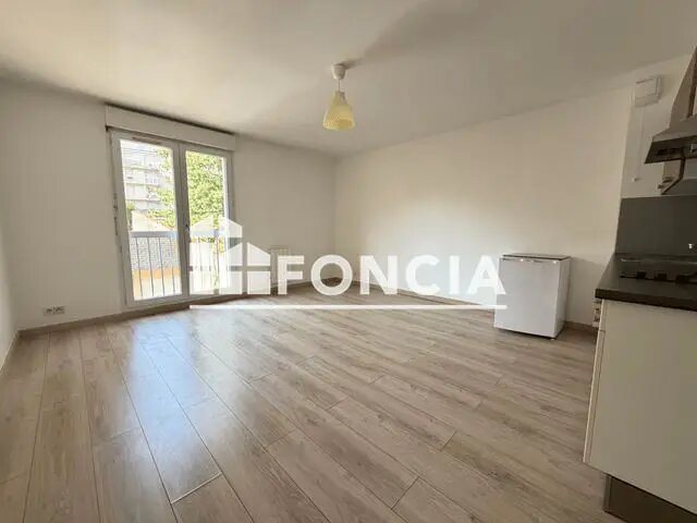 Appartement à louer, 27m², Epernon