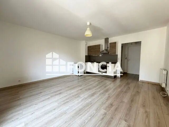 Appartement à louer, 27m², Epernon
