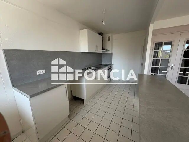 Appartement à louer, 78m², Mainvilliers