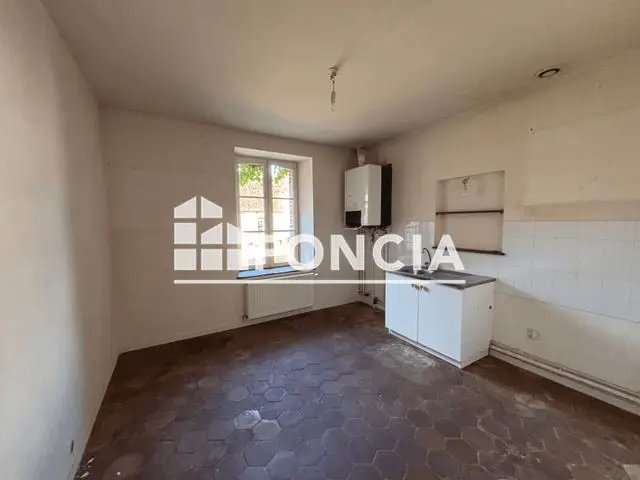 Maison à louer, 87m², Thivars