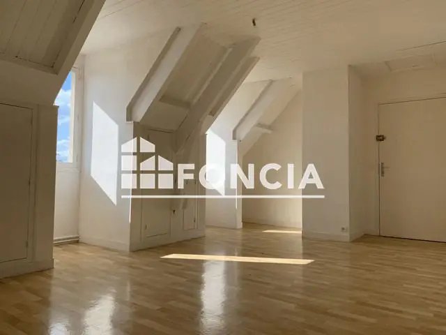 Appartement à louer, 48m², Luisant