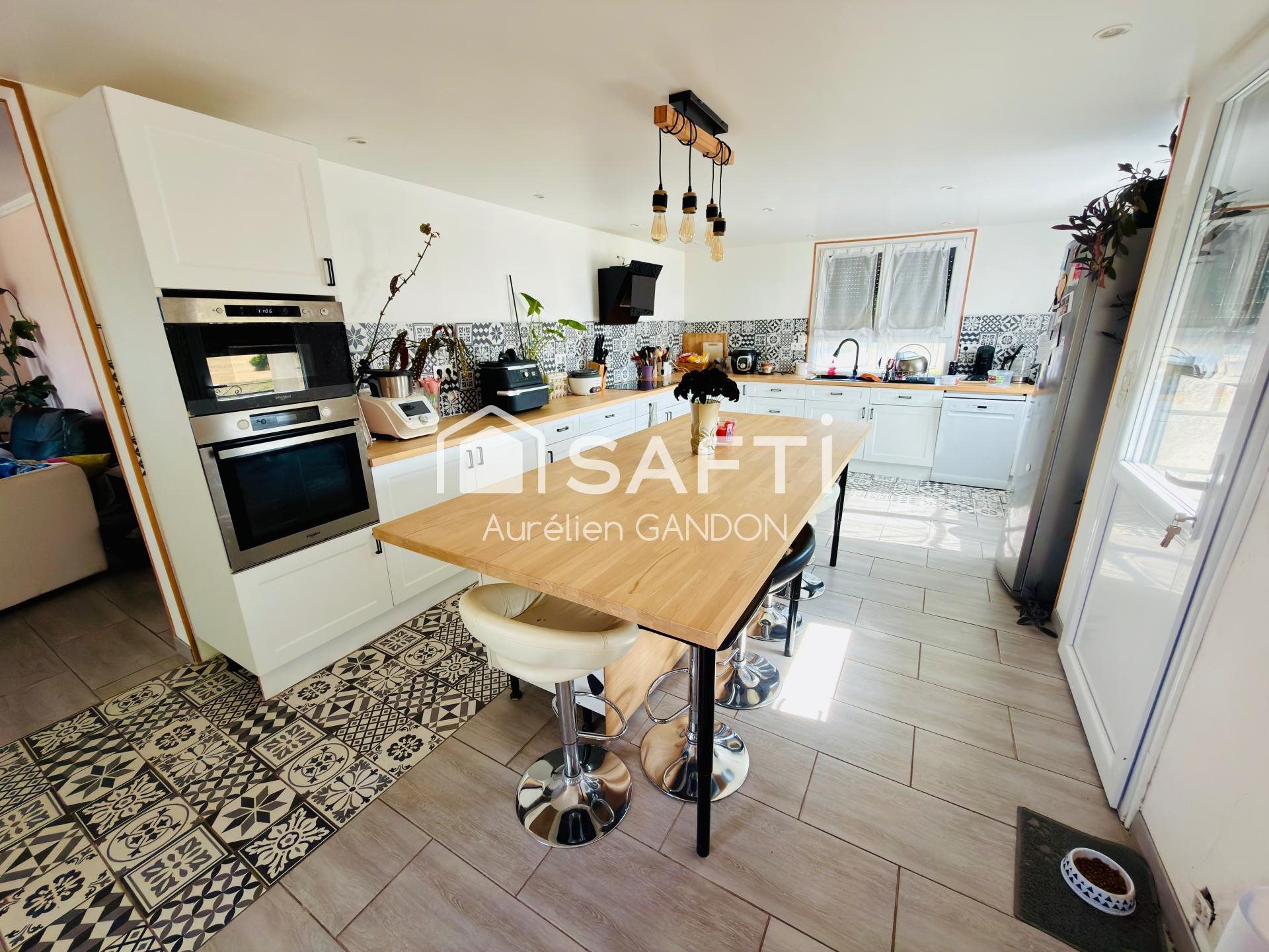 Maison à vendre, 234m², Cézy