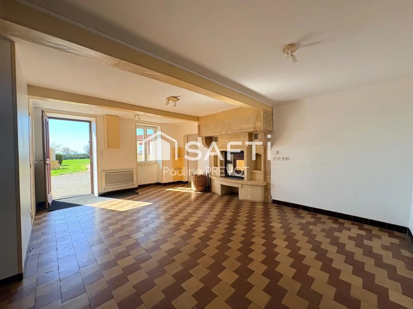 Maison à vendre, 103m², Saint-Christophe-en-Brionnais
