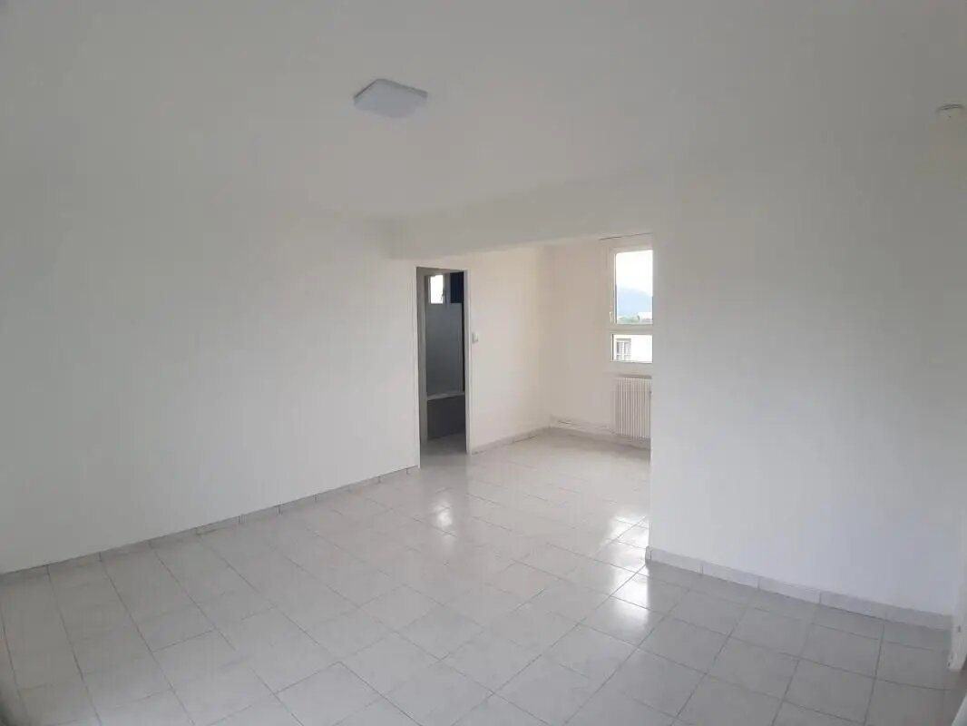 Appartement à louer, 81m², Saint-Dié-des-Vosges