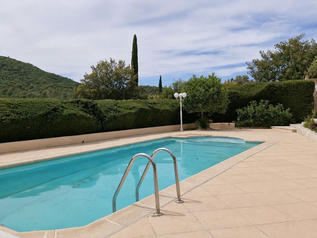 Maison à vendre, 115m², Bagnols-en-Forêt