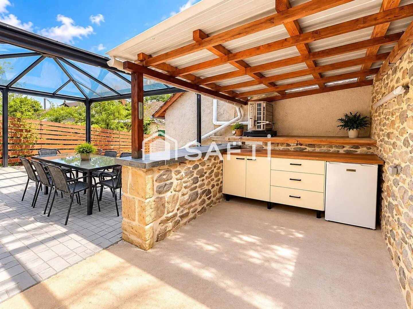 Maison à vendre, 131m², Saint-Geniez-d'Olt