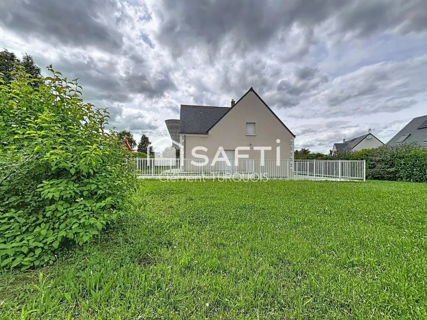 Maison à vendre, 208m², Saint-Cyr-sur-Loire