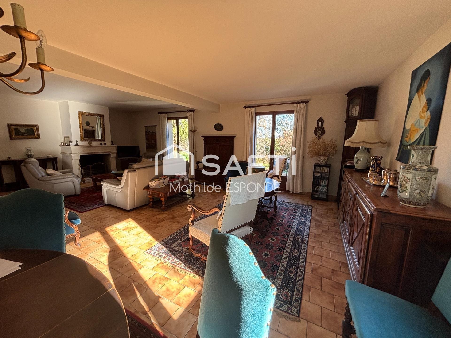 Maison à vendre, 176m², Caussens